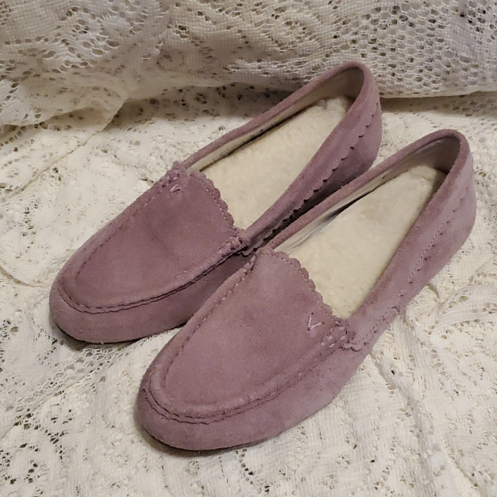 Purple Vionic slippers size 6